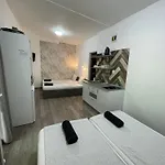 Tutti Apartment